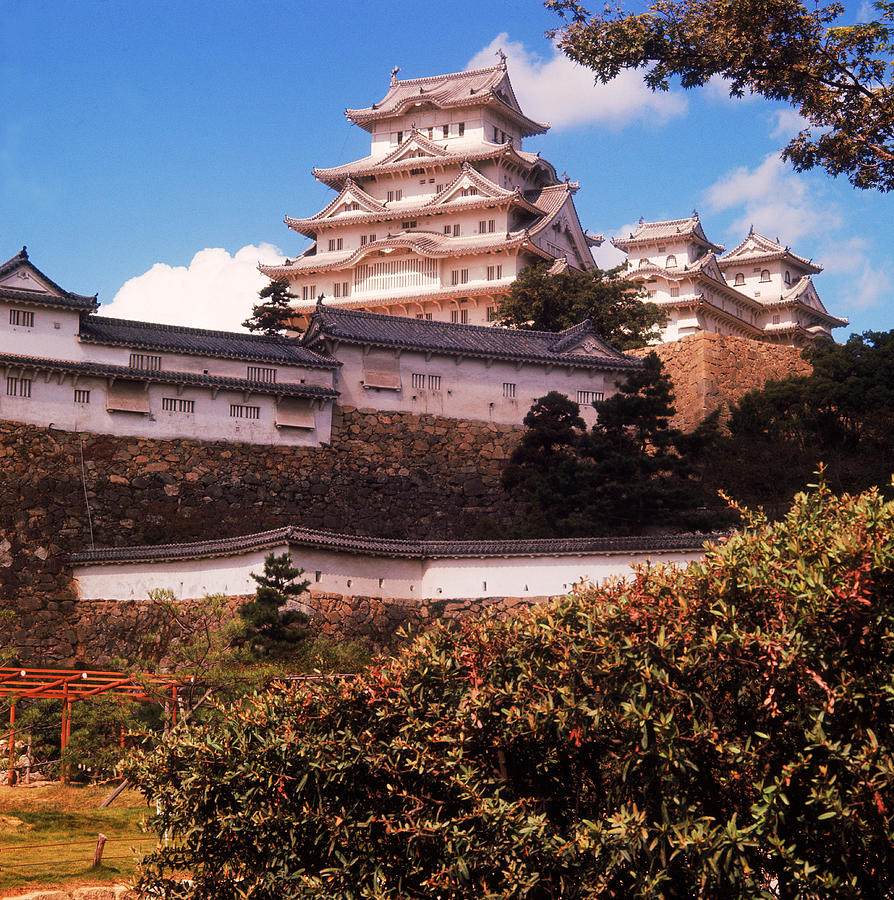 Shirasagi Castle Photograph by George Holton