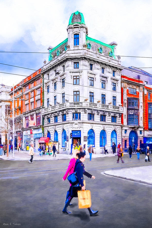 Shopping in Dublin Ireland Photograph by Mark Tisdale