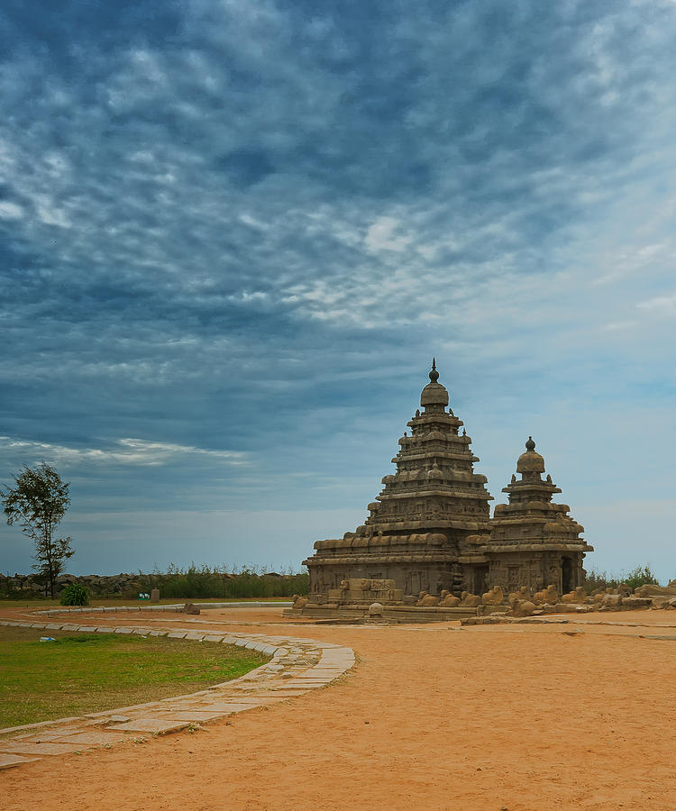 Shore temple-Mahabalipuram Photograph by Prabhakaran Sambandam