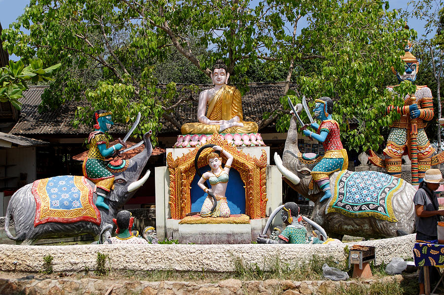 Siamese Wat Garden with Sculptures Photograph by Linda Phelps