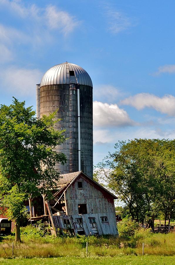 Silo and Shed Photograph by Sara Edens - Fine Art America