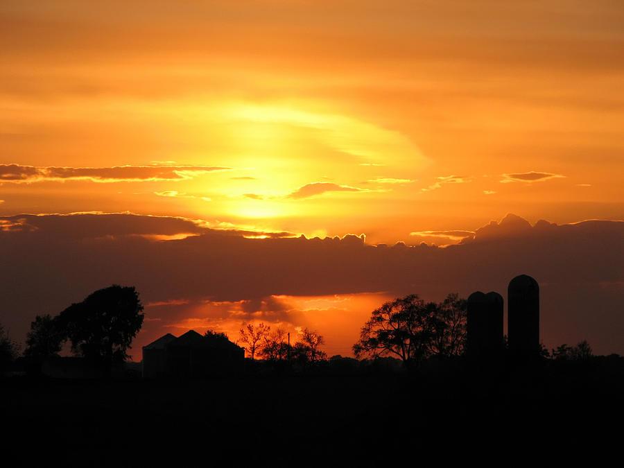 Silo Sunset Photograph by Dale Kauzlaric