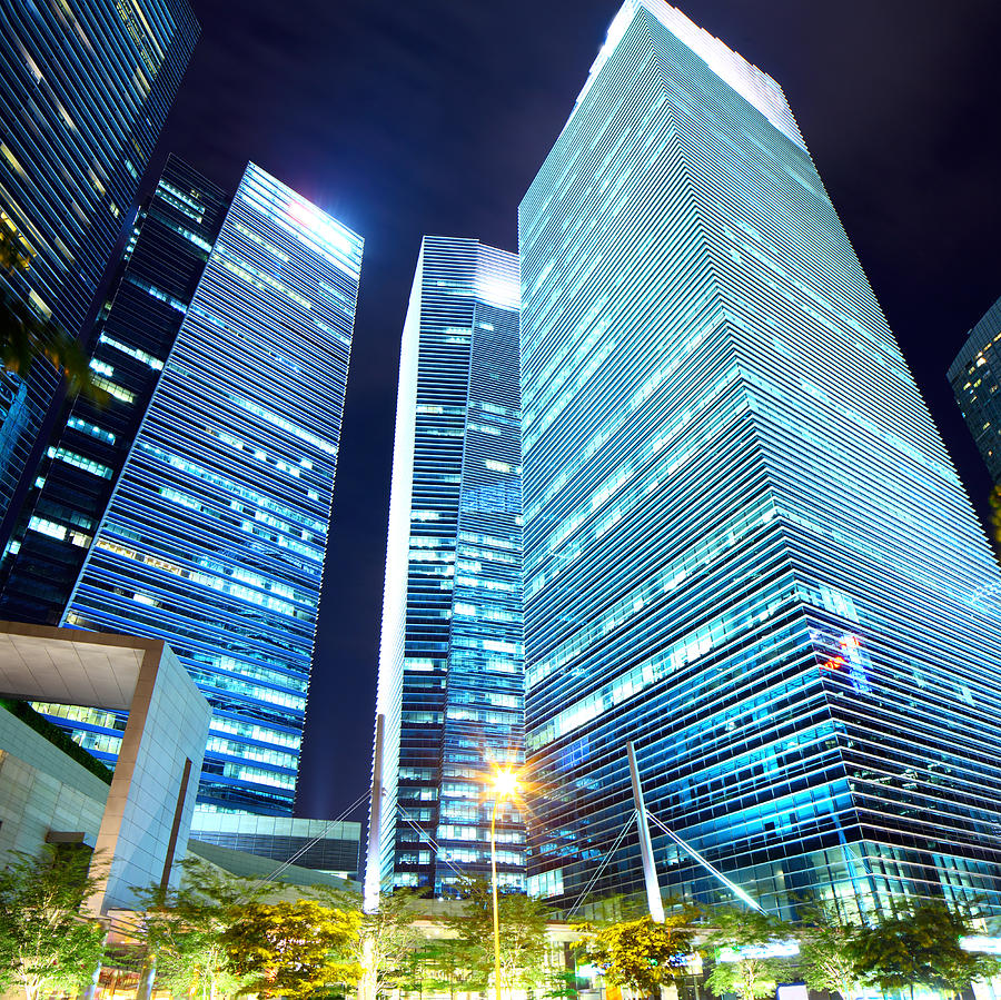 Singapore Business Building At Night Photograph by Ngkaki