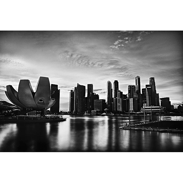 Summer Photograph - Singapore Marina by Sunny Merindo