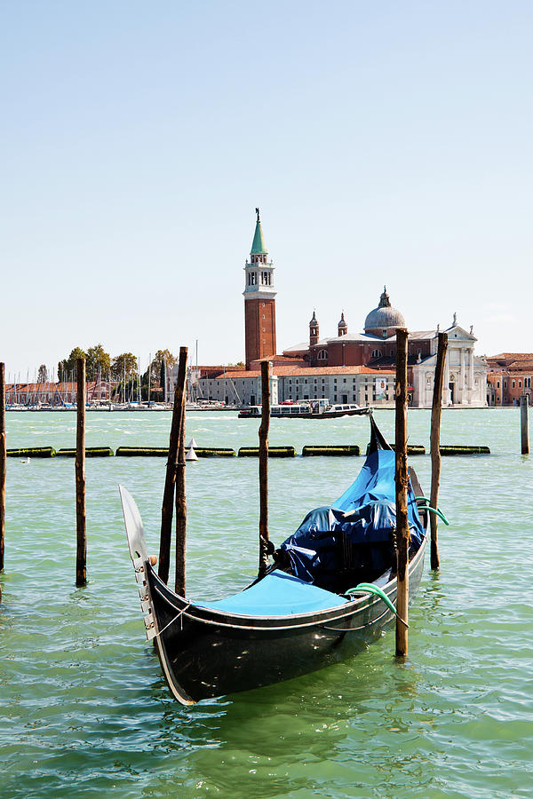 Single Gondola In Front Of San Giorgio Photograph by Melissa Tse