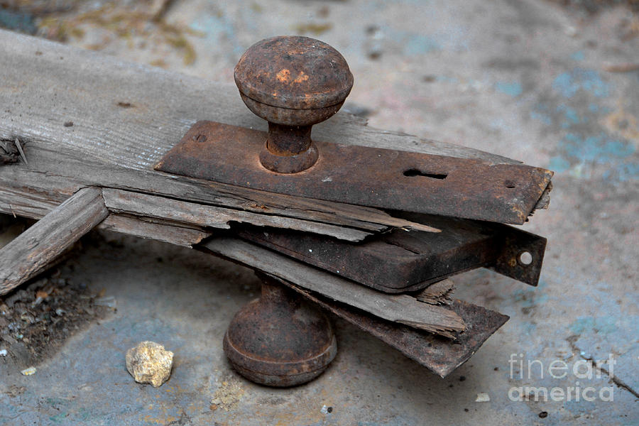 Skeleton Key Door Knob Photograph By Jason Waugh
