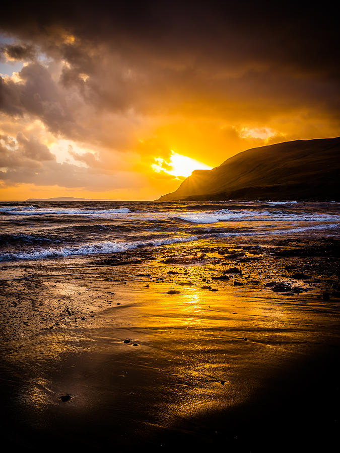 Skye Sunset Photograph by Mark Llewellyn