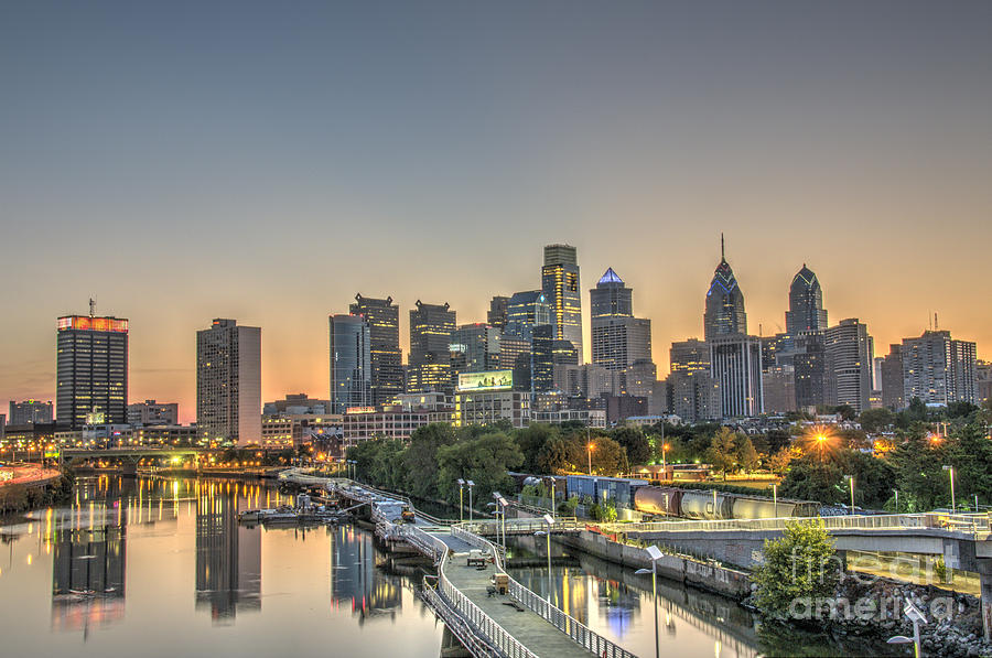 Philadelphia Photograph - Skyline At Dawn by Mark Ayzenberg Philadelphia Photograph - Skyline At Dawn by Mark Ayzenberg
