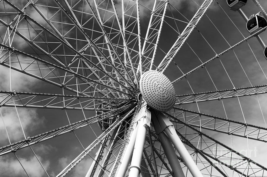 Skywheel Center mono Photograph by John Rizzuto