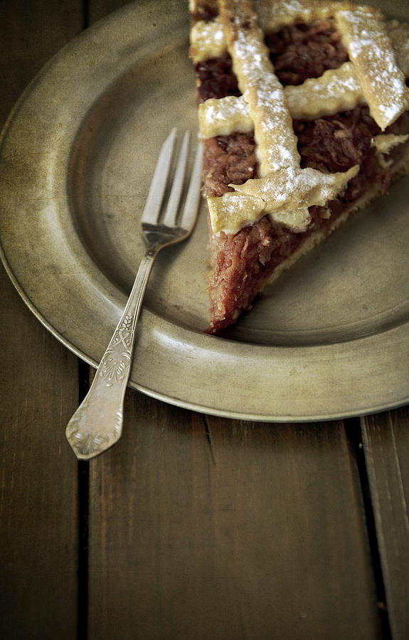 Cake Photograph - Slice of apple pie by Jaroslaw Blaminsky