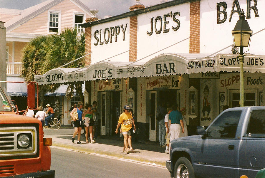 Sloppy Joe's Bar Photograph by Frank Matlock - Pixels