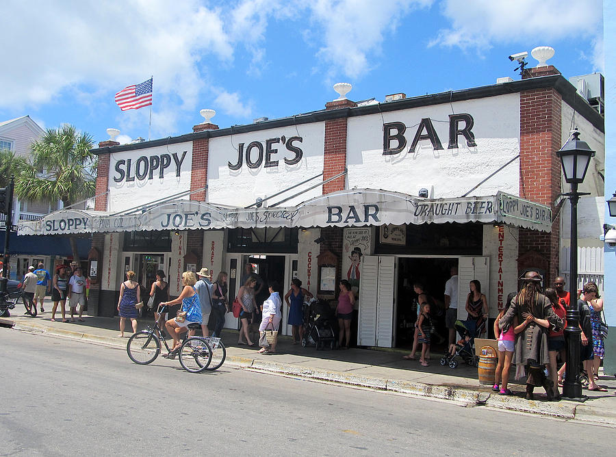 Jimmy Buffett Photograph - Sloppy Joes Key West 2 by Melinda Saminski