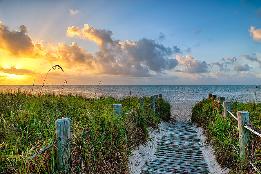 Smathers Beach Sunrise Photograph by Gene Swensen - Fine Art America