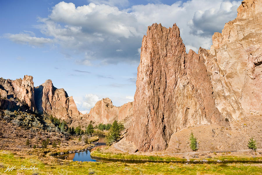 Smith Rock and the Crooked River Photograph by Jeff Goulden