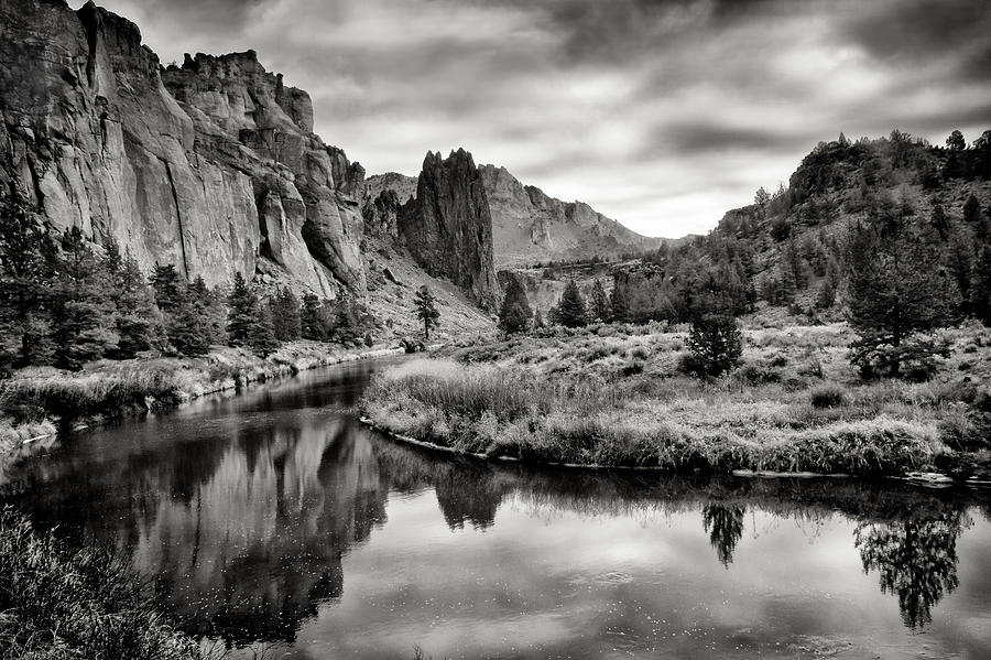 Smith Rock State Park 2 Photograph by Robert Woodward