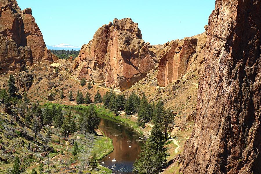 Smith Rock State Park 3 Photograph by Lynn Hopwood