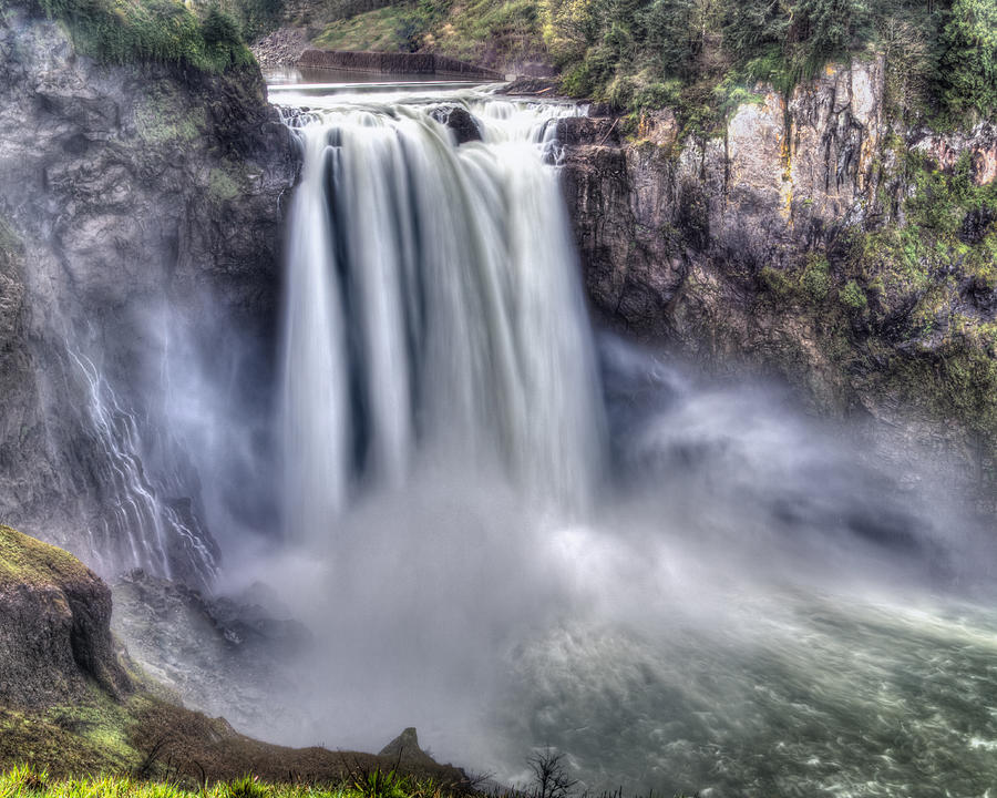 Waterfall Photograph - Snoqualmie Falls by Chris McKenna