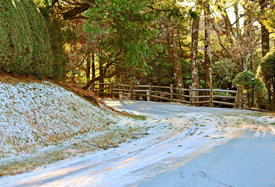 Mountain Photograph - Snow Covered Road by Cynthia Guinn