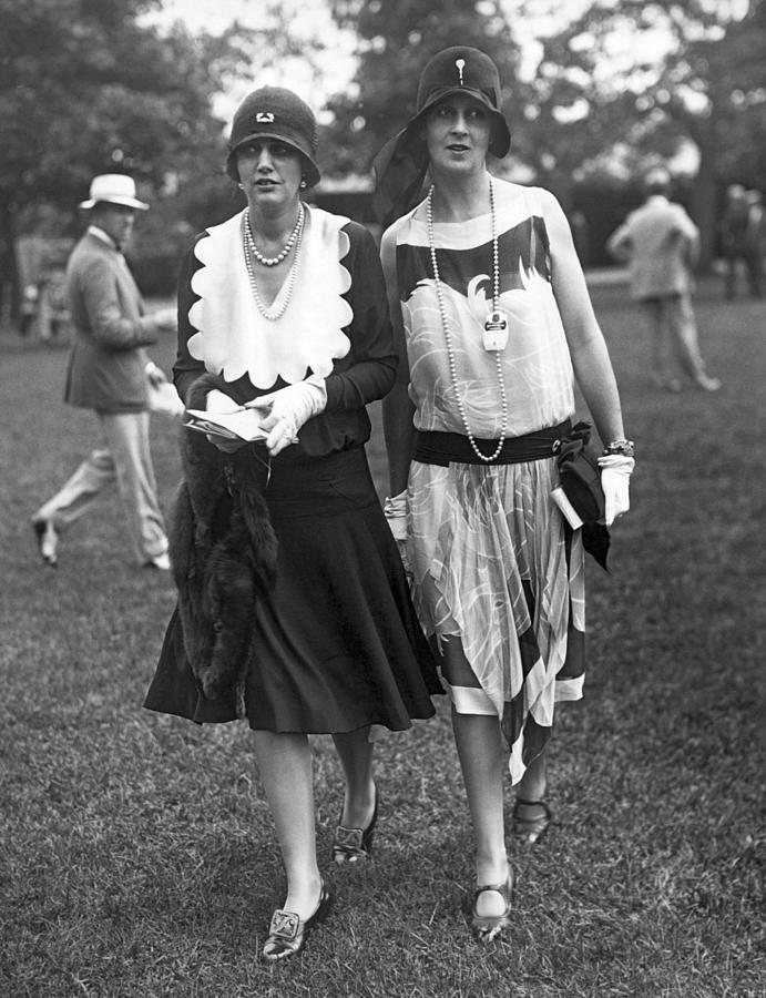 Society Women At Belmont Park Photograph by Underwood Archives - Fine ...