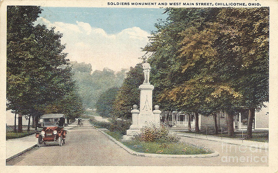 Soldiers Monument Chillicothe Ohio Postcard Photograph by Charles Robinson