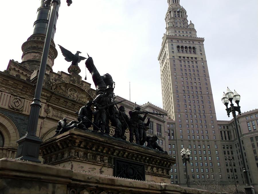 Soldiers Sailors Monument Cleveland Ohio Photograph by Wendy Gertz