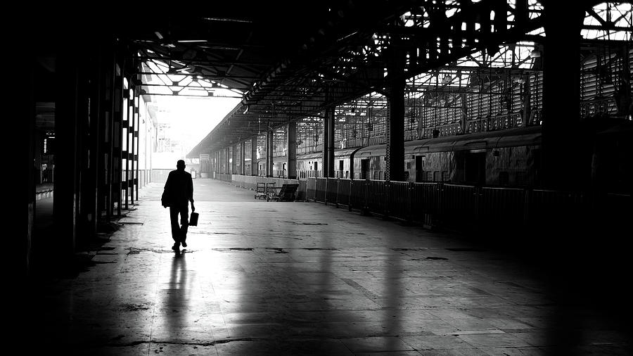 Solitude In Mumbai Photograph by Thomas Leuthard
