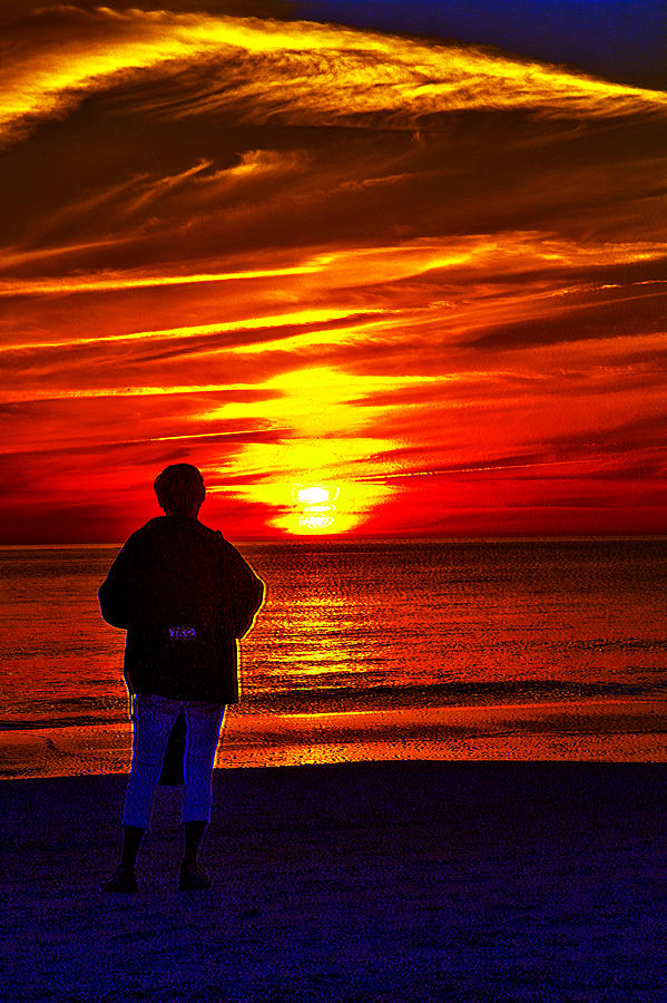 Solo sunset Photograph by Jeff Kurtz