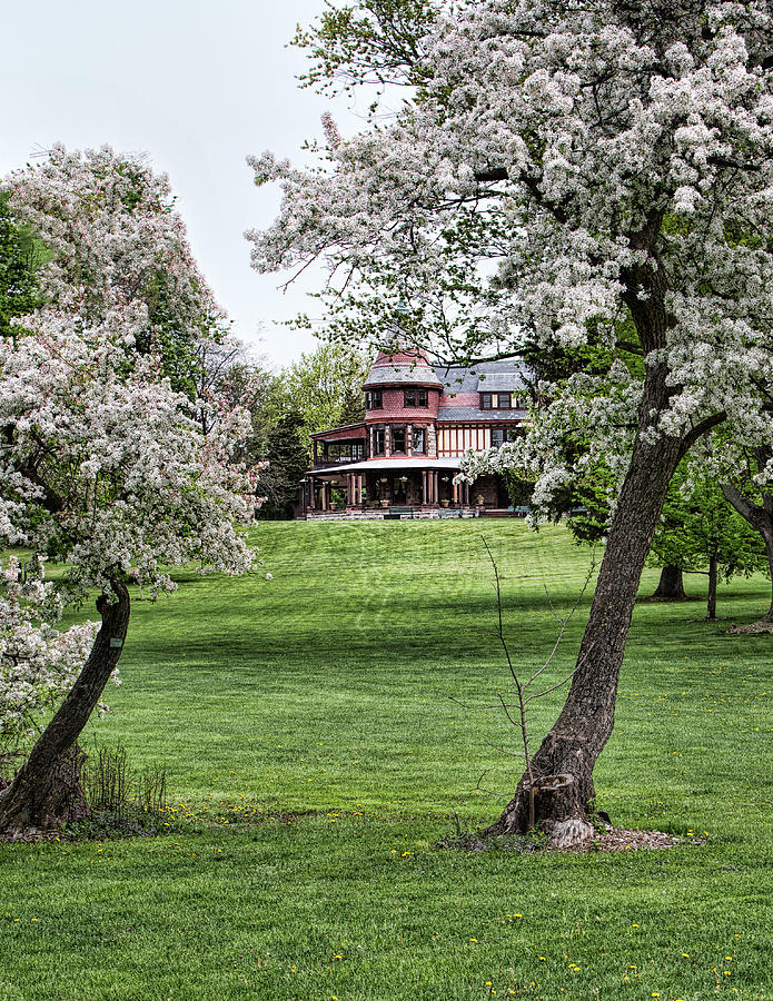 Sonnenberg Mansion Photograph by Keith Hutchings