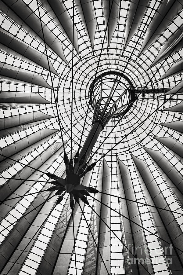 Black And White Photograph - Sony Centre Berlin by Rod McLean