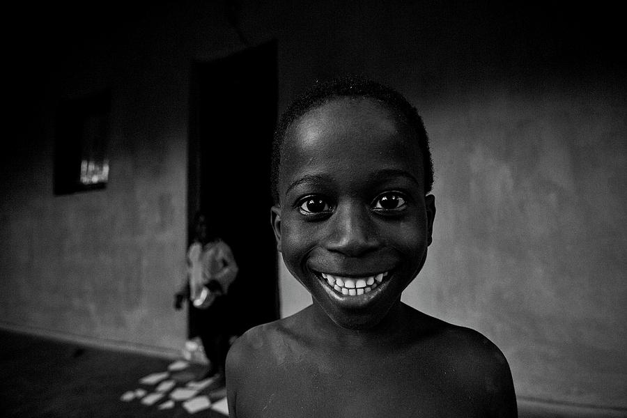 Smile Photograph - Sorriso by Lu?s Godinho