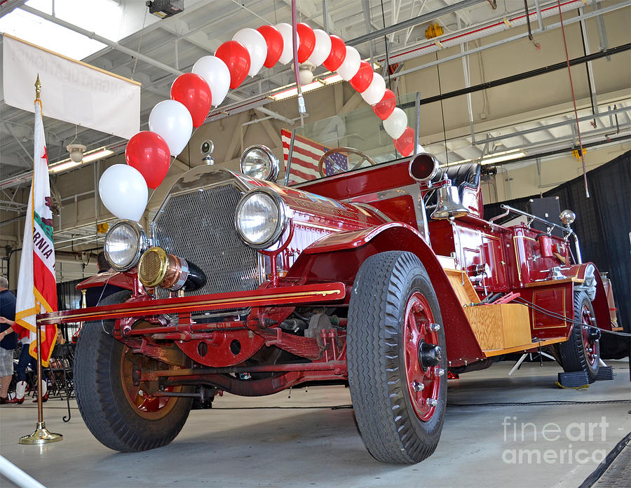 South San Franciscos Restored 1916 Seagrave Fire Engine II Photograph by Jim Fitzpatrick