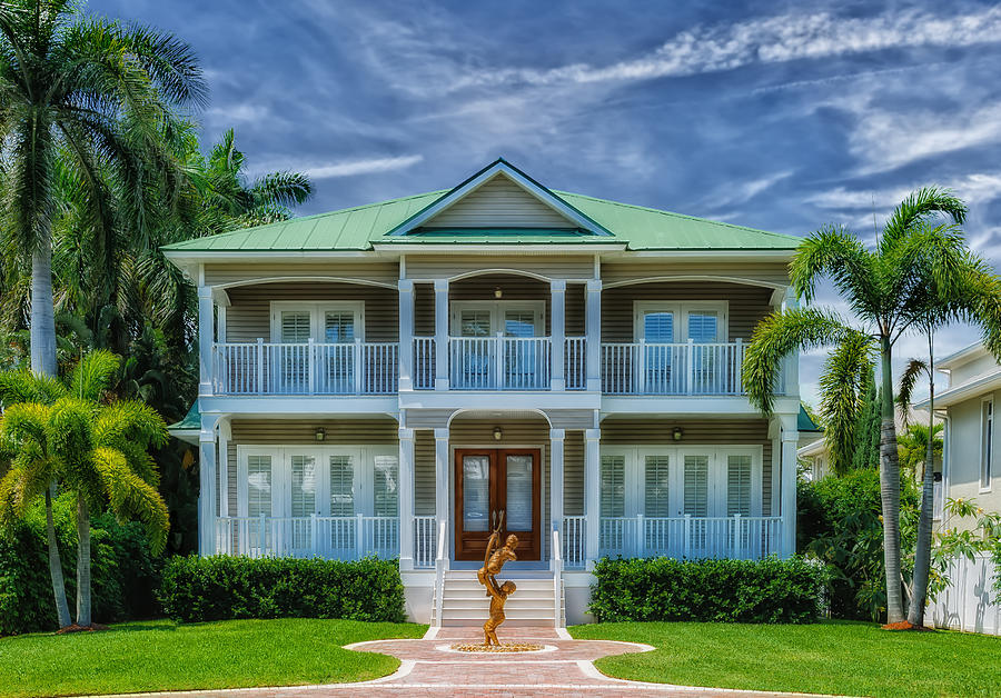 Southern Beach Home - Florida Photograph by Frank J Benz