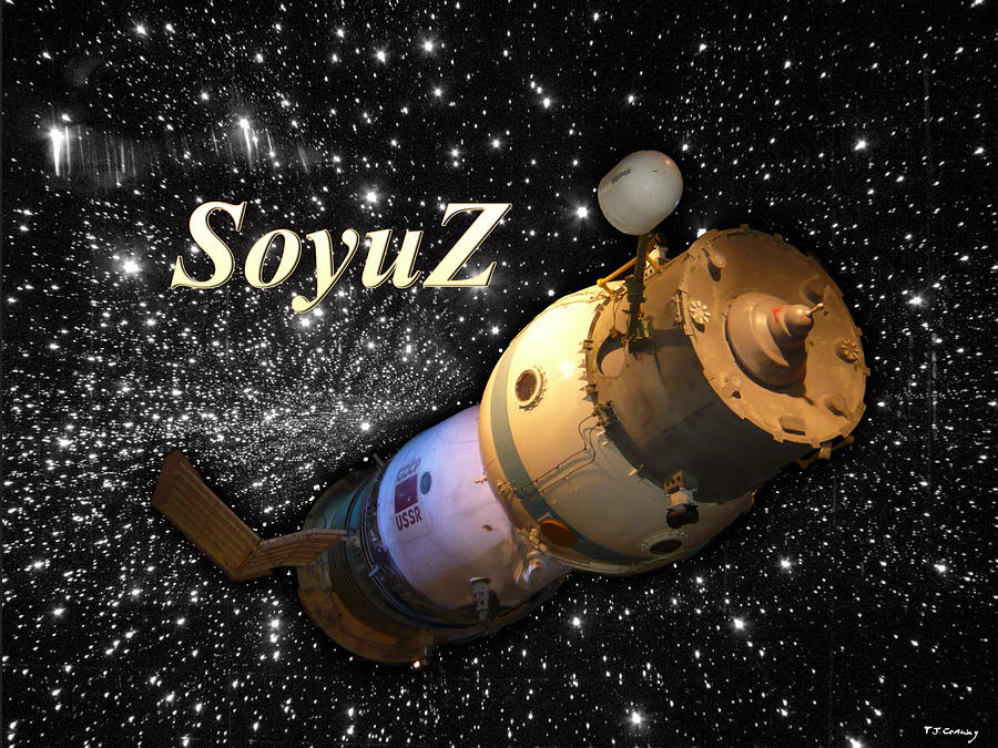 Soyuz Spacecraft Photograph by Tom Conway