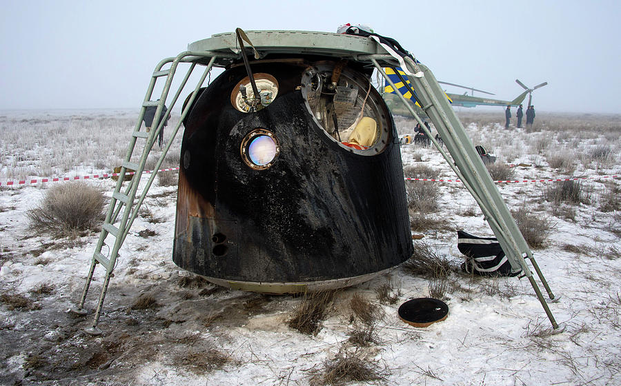 Soyuz Tma-14m Descent Module Landed Photograph by Nasa/bill Ingalls ...