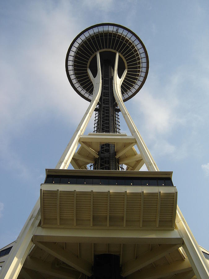 Seattle Photograph - Space Needle 2 by Jo L