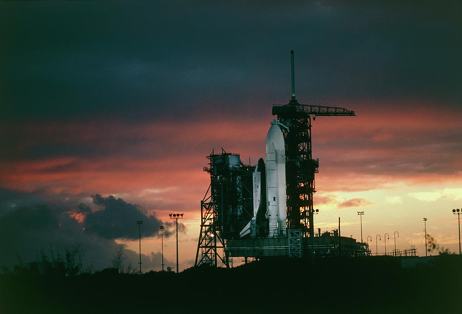 Space Shuttle Sts-2 On Launchpad Photograph by Karl Esch/science Photo Library