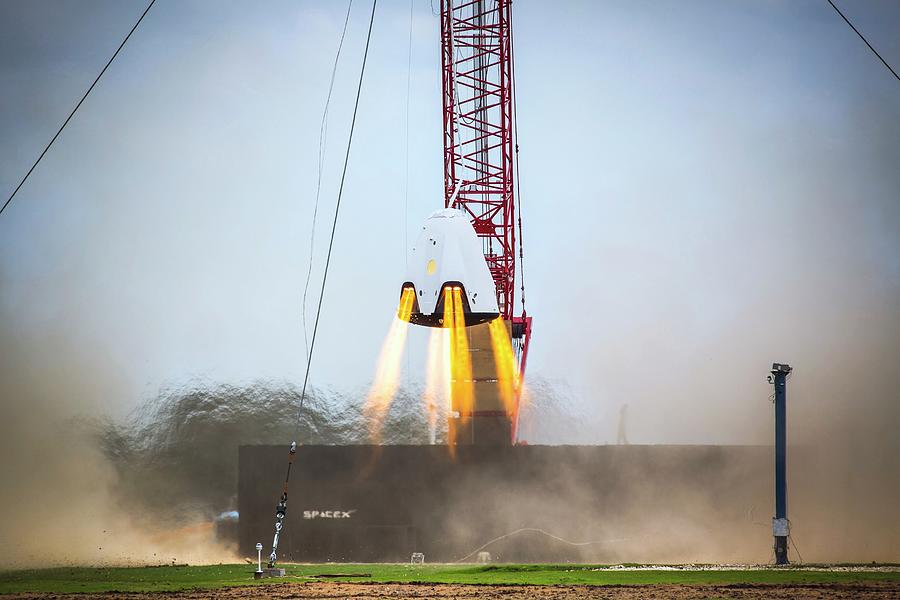 Spacexs Crew Dragon Hover Test Photograph by Spacex/science Photo Library