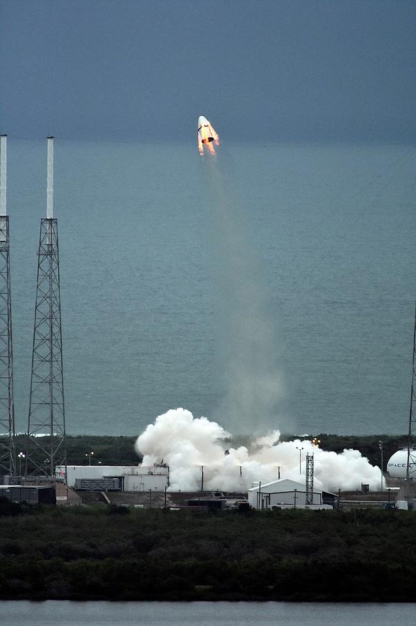 Transportation Photograph - Spacexs Crew Dragon Launch Abort Test by Spacex/science Photo Library