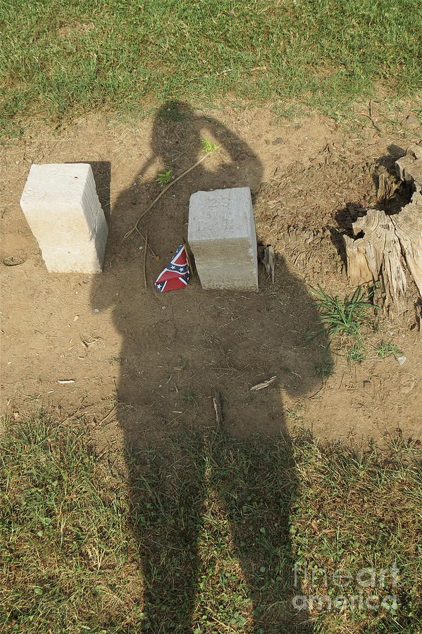 Mcgavock Confederate Cemetery Photograph - Spectral Reverence by Aimee Mouw