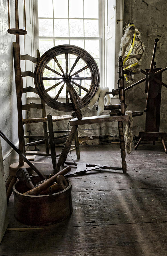 Architecture Photograph - Spinning Wheel by Peter Chilelli