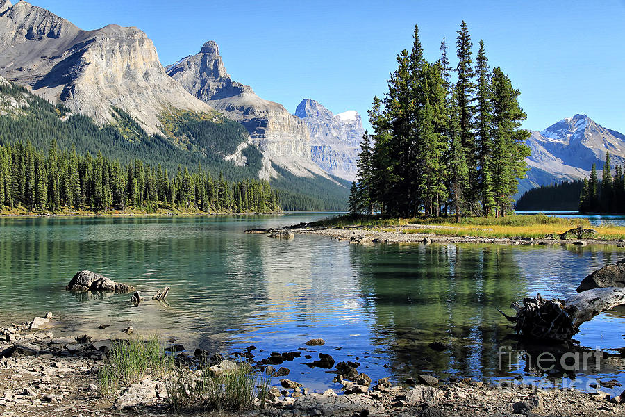 Jasper National Park Photograph - Spirit Island Maligne Lake by Teresa Zieba