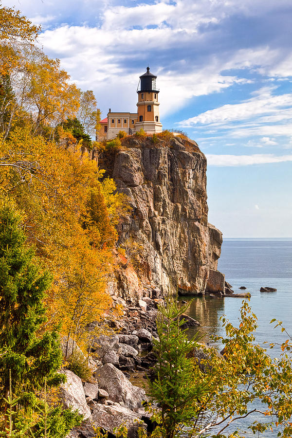 Lighthouse Photograph - Split Rock by David Wynia