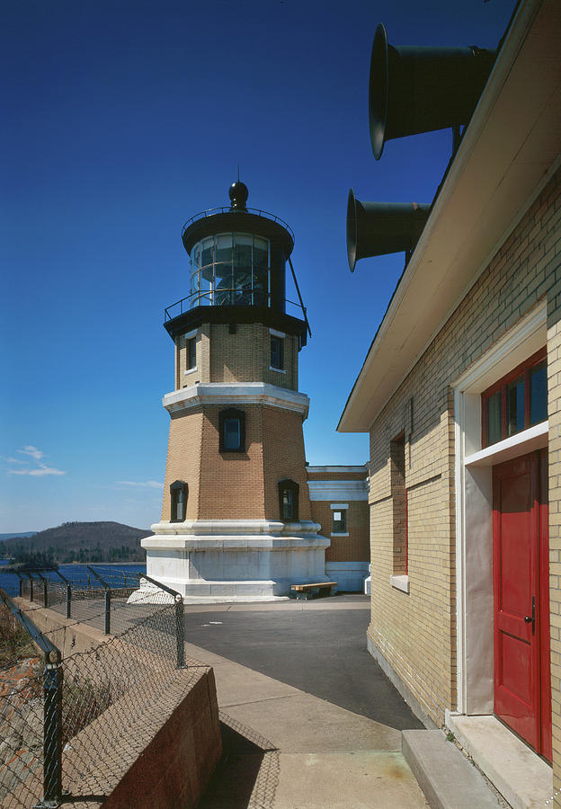 Split Rock Lighthouse, 1990 Photograph by Granger