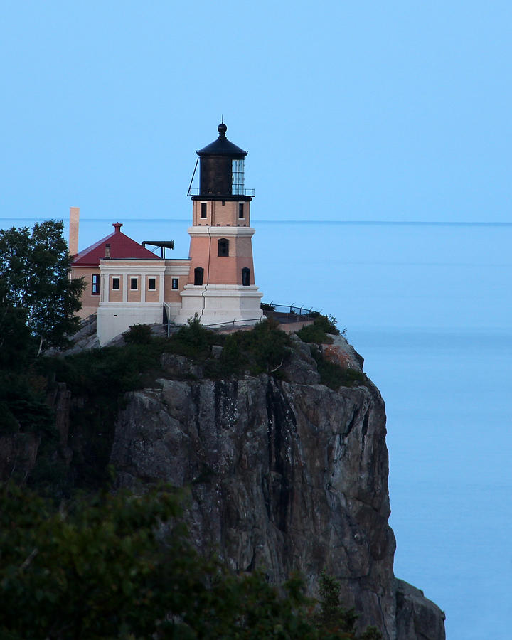 Split Rock Lighthouse in the Evening Photograph by George Jones
