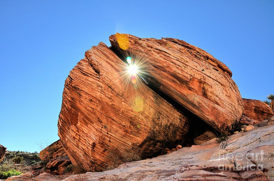 Split Rock - Red Rock Canyon Nevada Photograph by Mark Valentine
