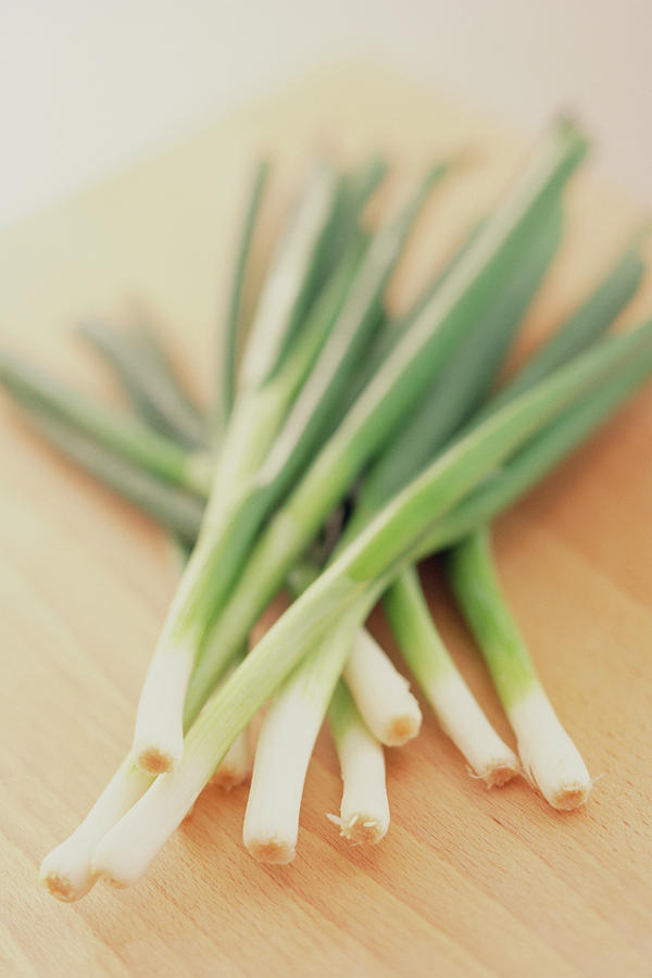Spring Onions Photograph by William Lingwood/science Photo Library