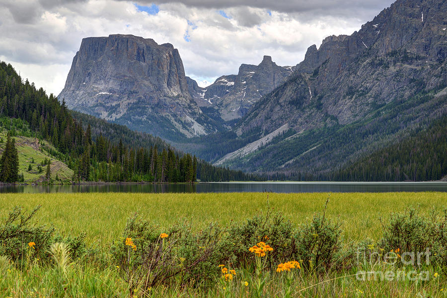 Squaretop Mountain and Upper Green River Lake  Photograph by Gary Whitton