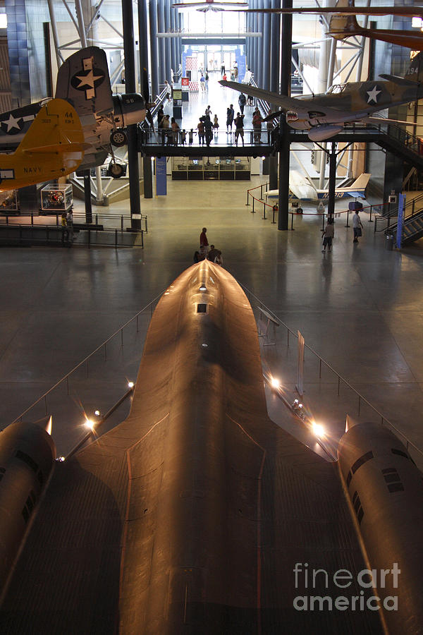 SR71 Blackbird at the Udvar Hazy Air and Space Museum Photograph by William Kuta
