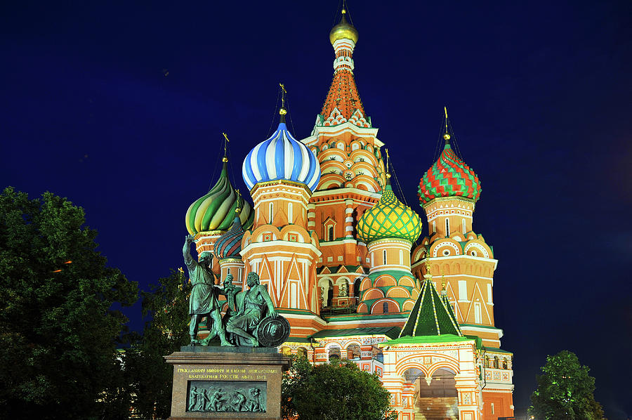 St. Basil Cathedral by Loveguli