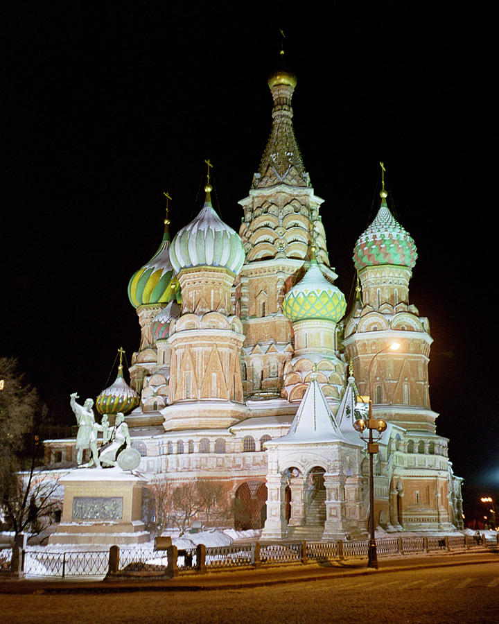 St. Basils Cathedral in December Photograph by Alan Toepfer
